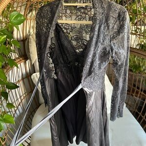 Elegant Gray Silk nightgown and robe set